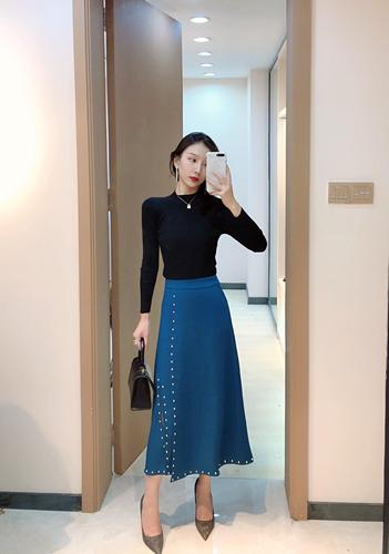 玲玲网络服饰 61LLWLFSA21127