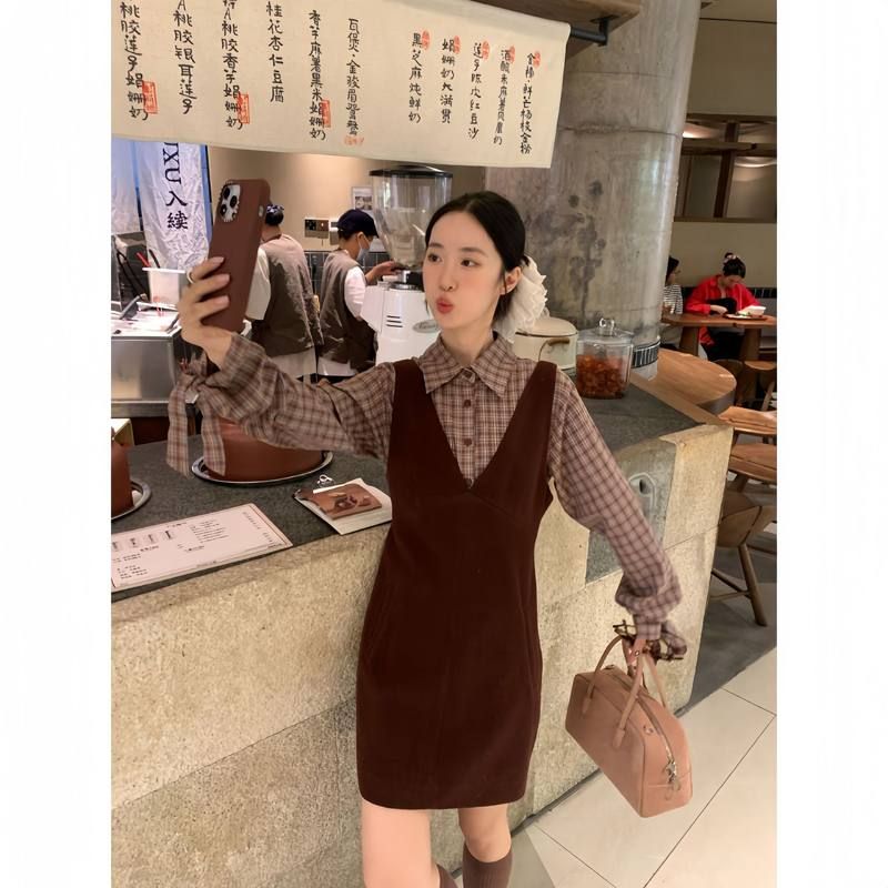 诠释美 NEWOPEN 2024冬款复古气质减龄polo领长袖格子衬衫女F2576