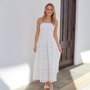 小俞家 休闲度假风优雅气质抹胸打揽下摆刺绣连衣裙舒适透气