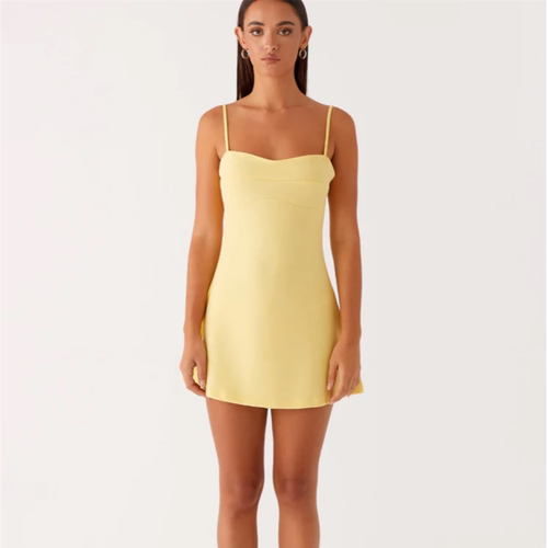 小俞家 PEPPER家 性感纯欲风黄色吊带露背修身包臀短裙显瘦小仙女