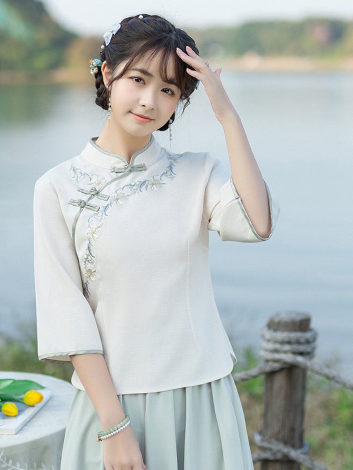 [LOSS OF MONEY PROCESSING] SPRING AND AUTUMN COTTON AND LINEN PLACKET BUCKLE LITERARY RETRO STYLE TOP ELASTIC WAIST SKIRT SET