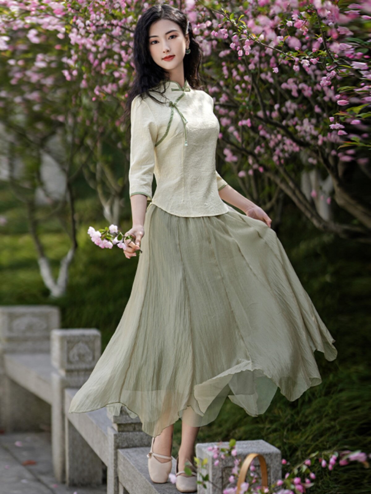 [LOSS OF MONEY] RETRO ETHNIC STYLE TOP EMBROIDERED TANG COSTUME CHINESE SHORT CHEONGSAM THREE-QUARTER SLEEVE TOP