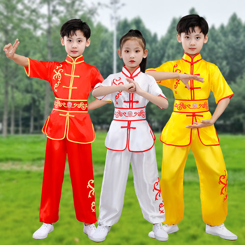 精美印花图案衣服有光泽