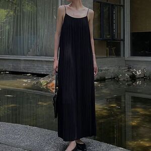 一条出门！ins山本禅意暗黑系夏日小黑裙褶皱吊带轮廓型少女长裙D
