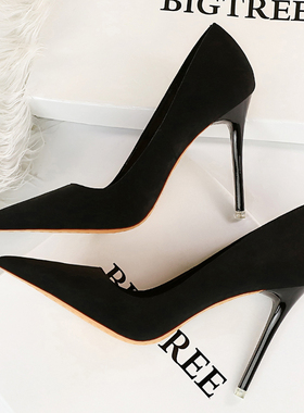 黑色高跟鞋女细跟绒面礼仪2025春季新款百搭尖头正装职业工作单鞋