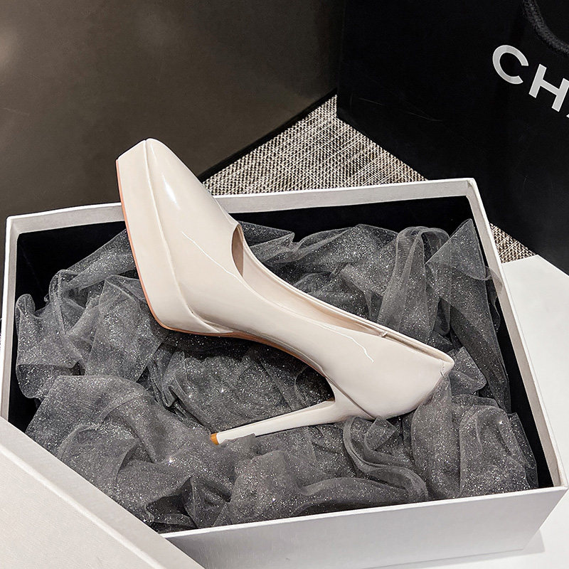 裸色走秀高跟鞋女细跟2026新款防水台不累脚单鞋气质尖头职业鞋