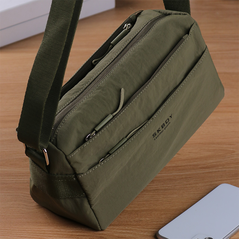 男士斜挎包2025新款牛津布