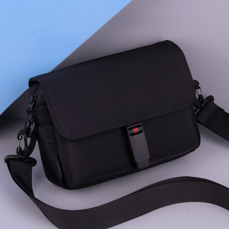 单肩包男斜挎大容量牛津布运动潮