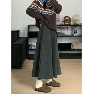 a字半身裙梨型身材遮胯中长款春秋冬灰色裙子大码胖mm垂感糯米裙