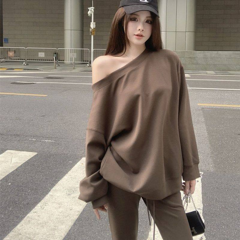 2026春季新款韩版时尚辣妹露肩斜领卫衣高腰抽绳阔腿微喇裤套装女,女装/女士精品,时尚套装,淘宝优惠券,粉丝福利购,淘宝优惠卷