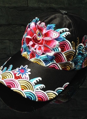 原创新款复古休闲刺绣花中国民族风潮女嘻哈旅游舞蹈鸭舌情侣帽子