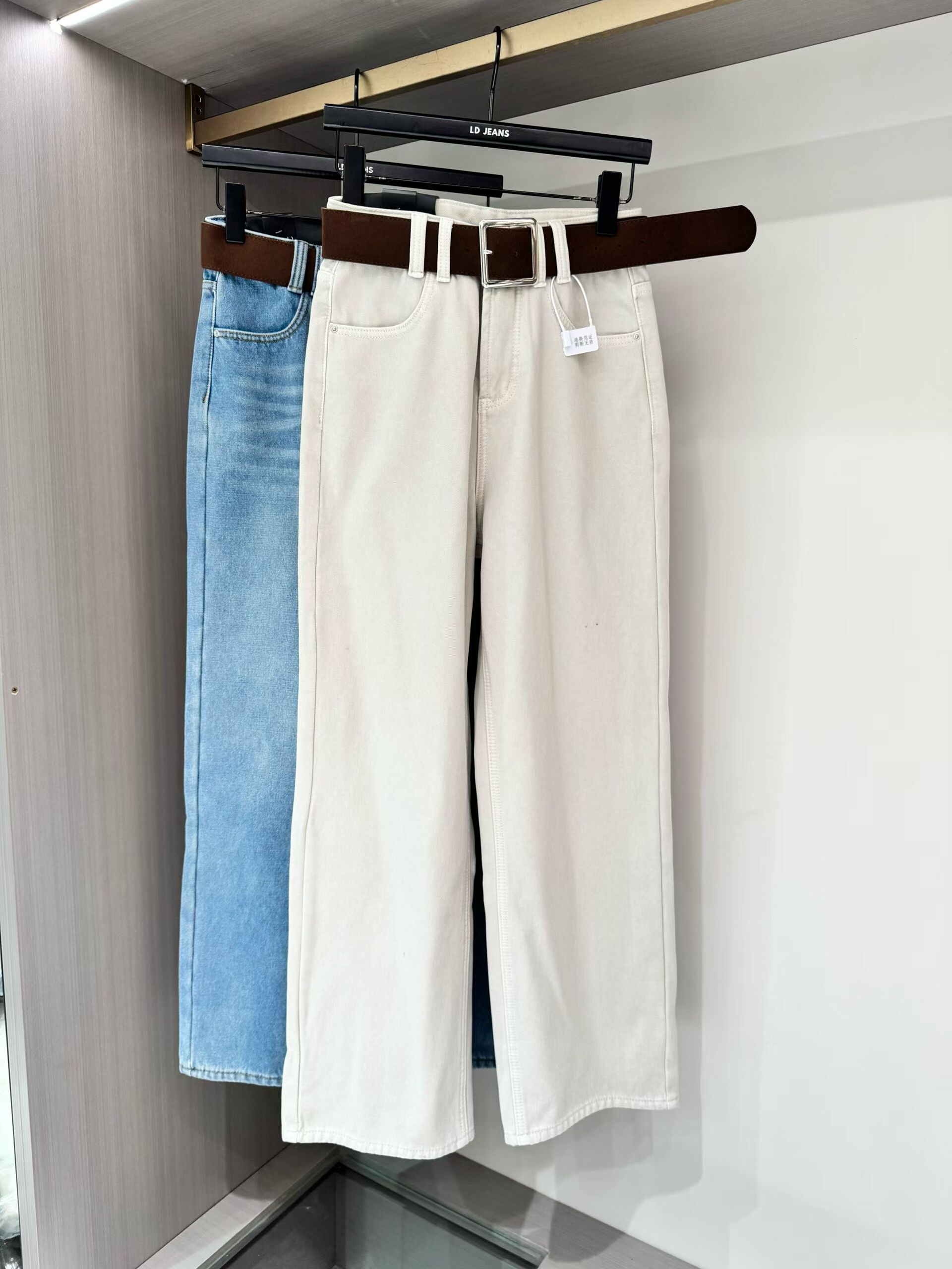 十三行2025冬韩系加厚一体绒宽松显瘦简约水洗高腰阔腿直筒牛仔裤,女装/女士精品,牛仔裤,淘宝优惠券,粉丝福利购,淘宝优惠卷