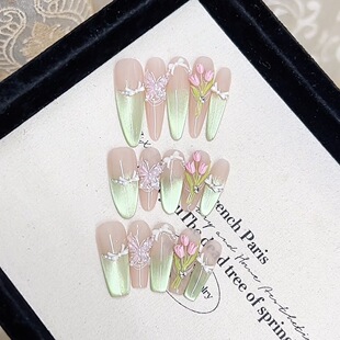 冰透浮雕蝴蝶立体郁金香清冷气质感渐变爆闪猫眼显白穿戴甲美甲