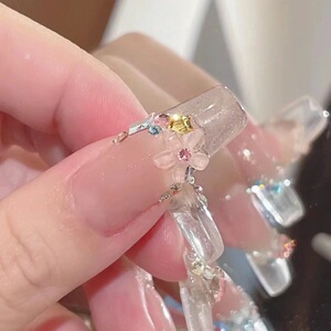 ins夏日清透糖果汽水风穿戴甲裸色渐变爆闪彩钻立体小花朵美甲片