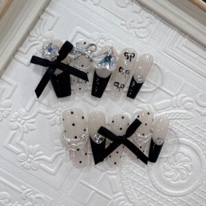 纯手工穿戴甲黑色法式波点蝴蝶结歪心亮晶晶高级感小众显白夏天款