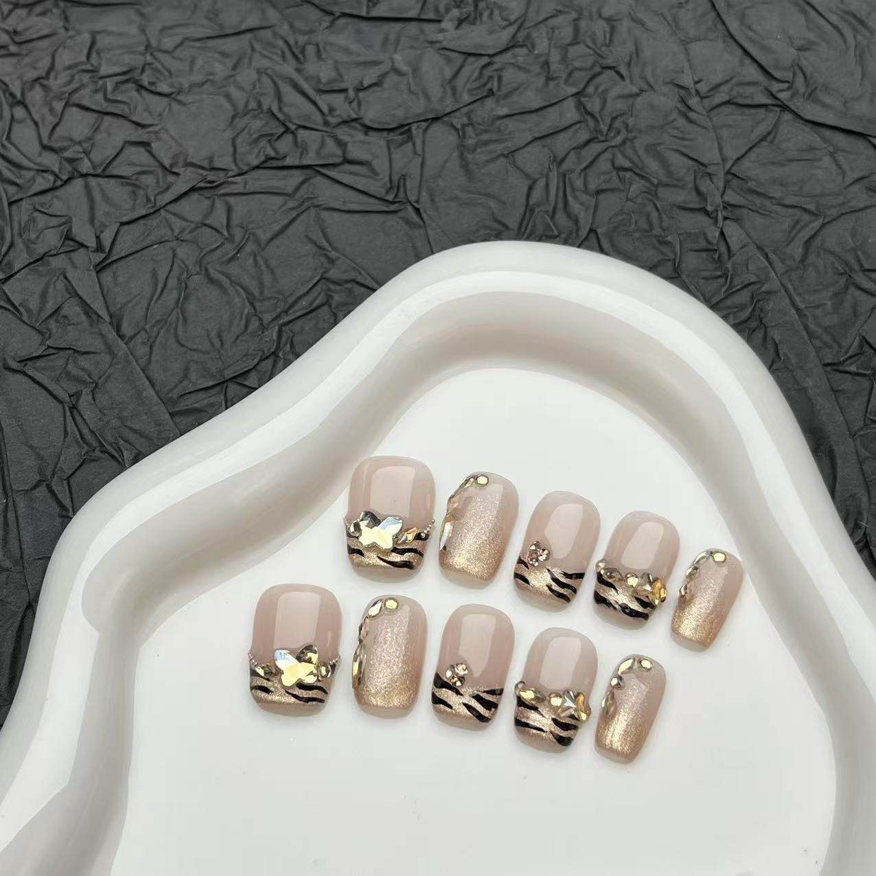 鎏金斑马新款爆闪猫眼短款清透裸色蝴蝶碎钻辣妹可拆卸穿戴甲贴片,彩妆/香水/美妆工具,穿戴甲/甲片,淘宝优惠券,粉丝福利购,淘宝优惠卷