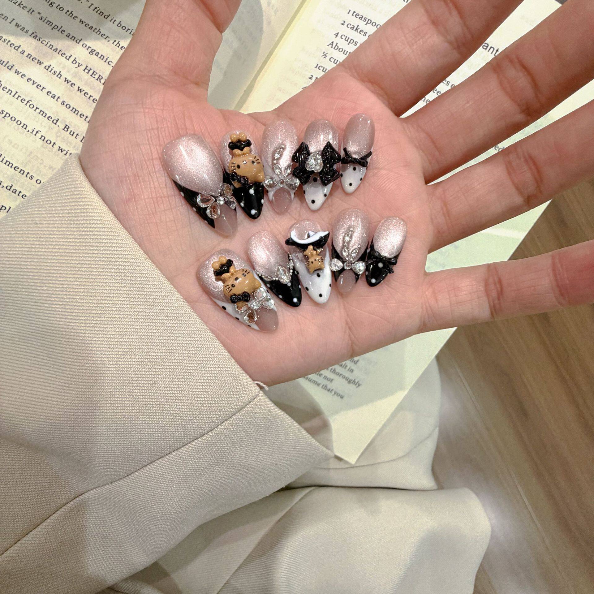 kitty甜酷美甲片甜美法式格纹高级水钻蕾丝波点可爱纯手工穿戴甲