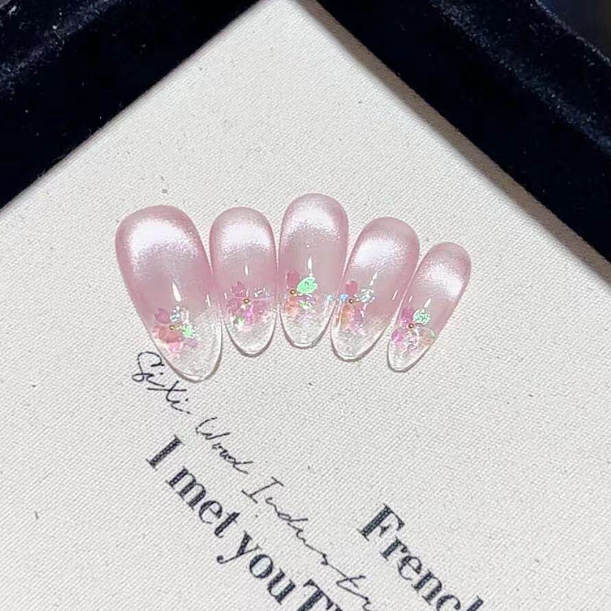 冰透猫眼粉色渐变樱花手工穿戴甲