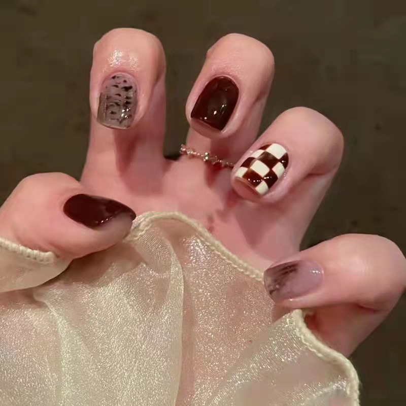 美甲穿戴甲高级感小众显白