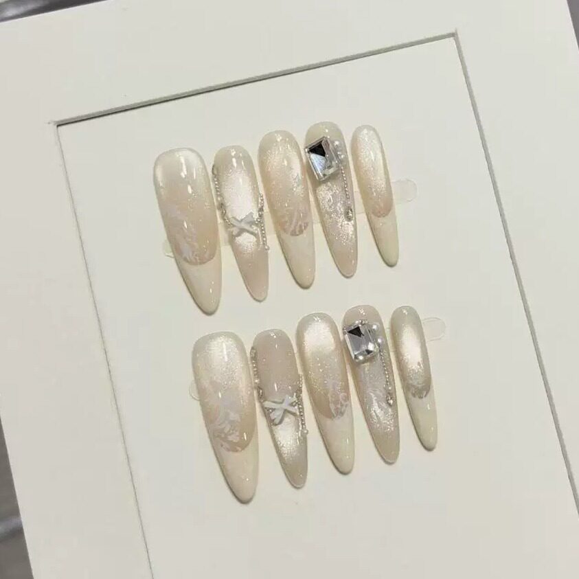 法式蝴蝶结链条钻手工穿戴甲