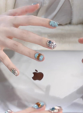 蓝色拼钻高级显白爆闪穿戴甲小众可拆卸温柔少女碎钻气质甜酷美甲