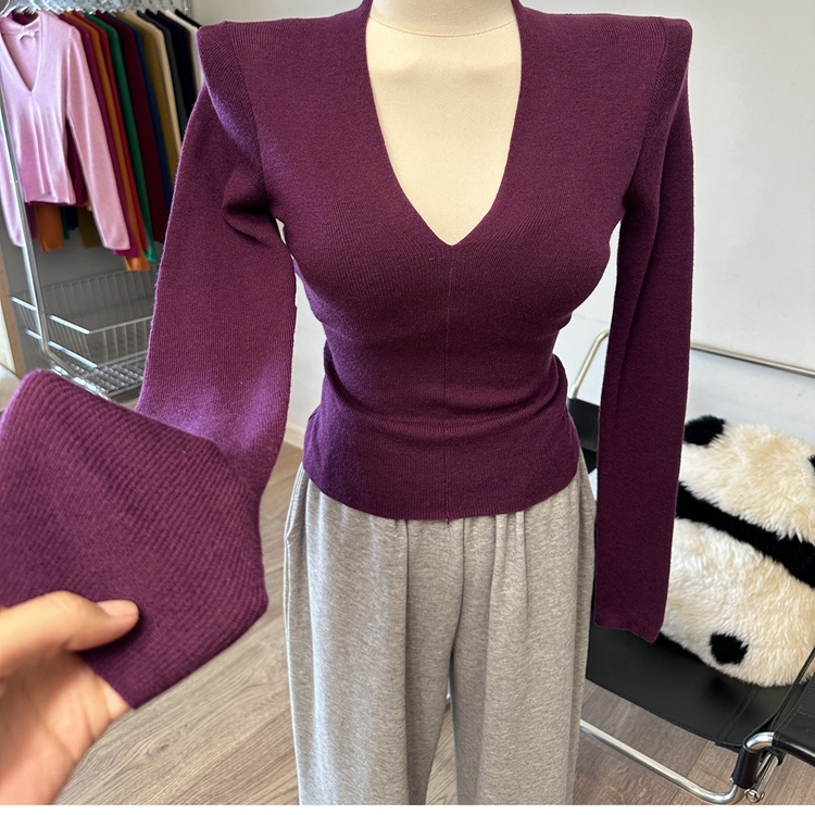 气质很绝～ 深V领低胸长袖针织衫修身打底衫上衣
