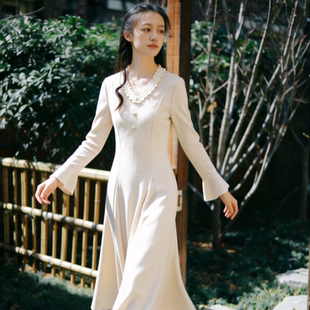 微笑向暖 优雅法式温柔V领针织连衣裙 甜美减龄A字连衣裙长袖显瘦