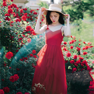 微笑向暖 复古v领不规则网纱吊带裙收腰显瘦裙子夏装新款连衣裙