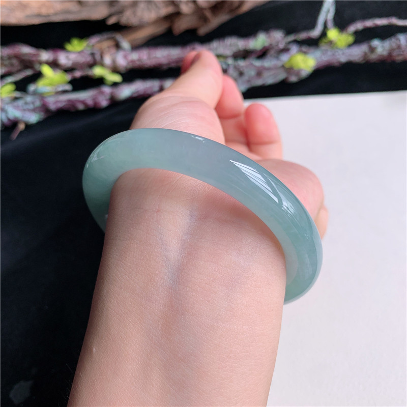 7月新品 鸿玉翡翠55圈口冰糯种晴水底圆条玉手镯女款正品8D10715