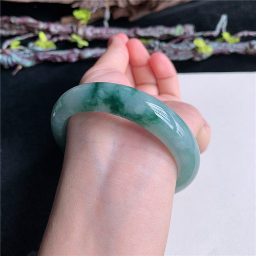 8月新品 鸿玉翡翠57圈口冰糯种飘绿花正圈玉手镯女款正品3H50806