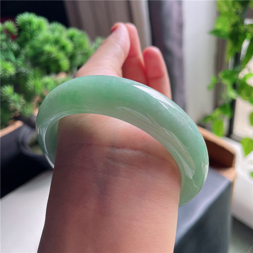 9月新品 鸿玉翡翠59圈口冰糯种苹果绿正圈玉手镯女款正品7G80929