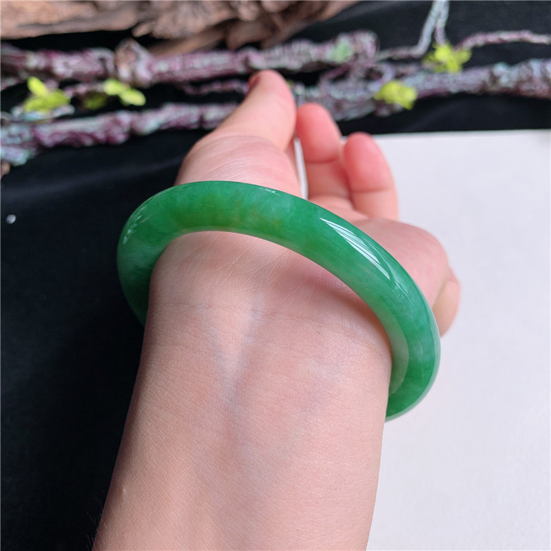 7月新品鸿玉翡翠55圈口冰糯种满色满绿圆条玉手镯女款正品3JJ0714