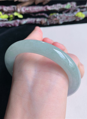 6月新品 鸿玉翡翠57圈口冰糯种淡紫淡绿正圈玉手镯女款121F30601