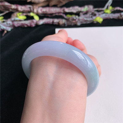 5月新品 鸿玉翡翠55圈口冰糯种春带彩正圈玉手镯女款正品6U50508
