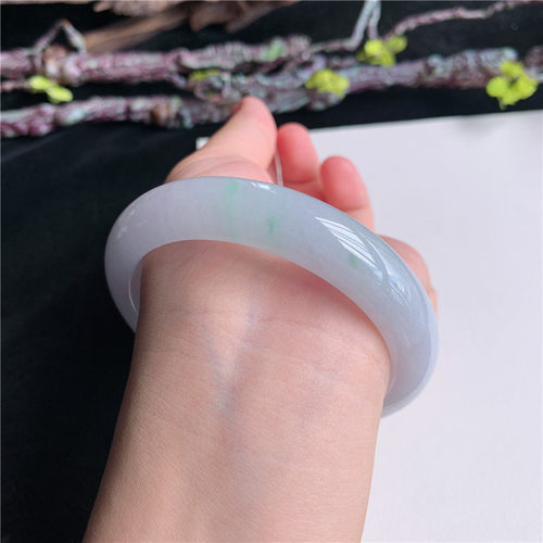 7月新品 鸿玉翡翠60圈口冰糯种飘绿正圈玉手镯女款正品2S70703