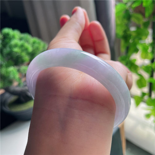 10月新品鸿玉翡翠56圈口冰糯种紫底飘淡绿正圈玉手镯女款25L51008