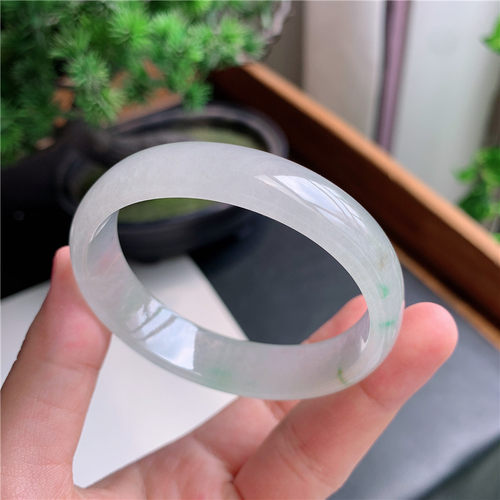 9月新品 鸿玉翡翠53圈口冰种飘绿贵妃玉手镯女款正品11V30908