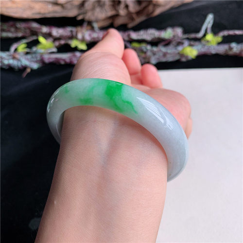 7月新品 鸿玉翡翠55圈口冰糯种飘阳绿正圈玉手镯女款正品24L50716