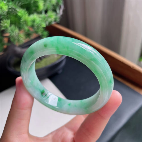 9月新品 鸿玉翡翠53圈口冰种飘阳绿正圈玉手镯女款正品7H20915