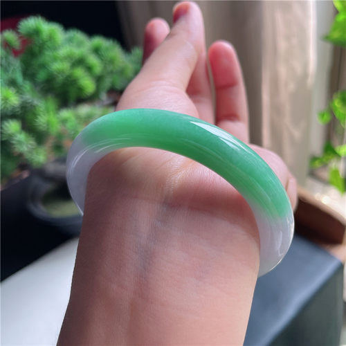 9月新品 鸿玉翡翠53圈口冰种紫韵飘阳绿圆条玉手镯女款17F70919