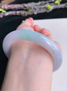 5月新品 鸿玉翡翠53圈口冰糯种紫罗兰飘绿圆条玉手镯女款40F70528