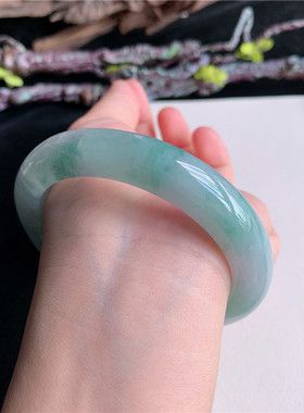 7月新品 鸿玉翡翠59圈口冰糯种飘绿正圈玉手镯女款正品10B60630