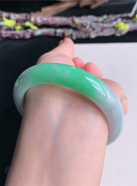 6月新品 鸿玉翡翠56圈口冰糯种飘阳绿正圈玉手镯女款正品6B60610