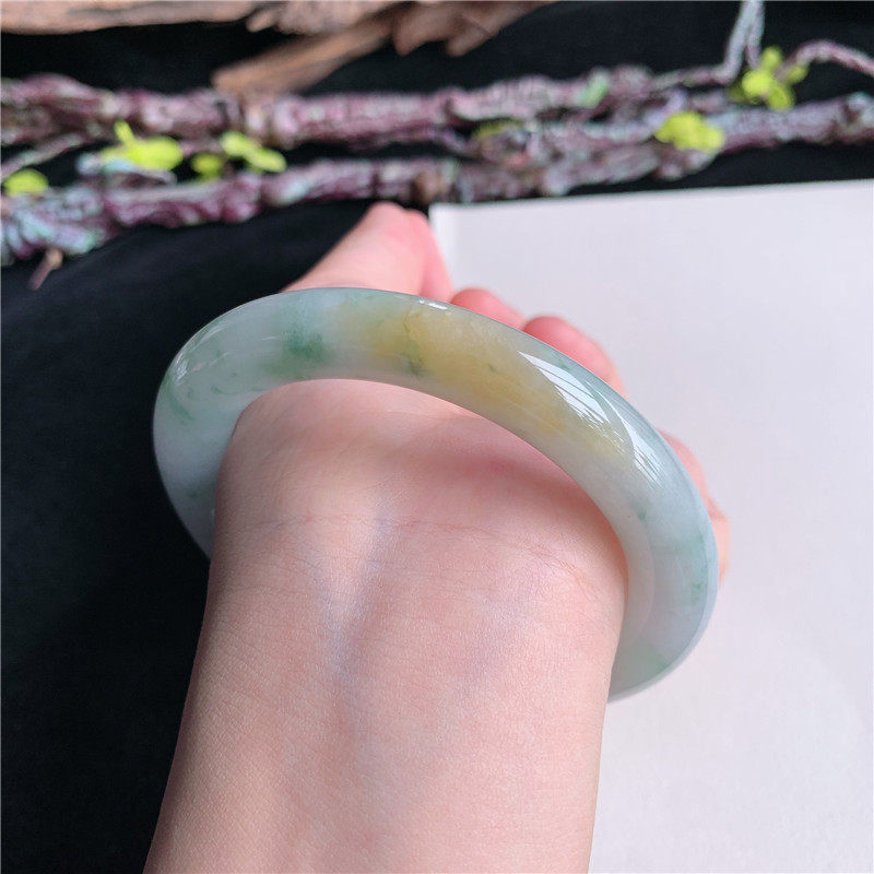 6月新品鸿玉翡翠58圈口冰糯种飘黄翡飘绿花圆条玉手镯女款2B60602