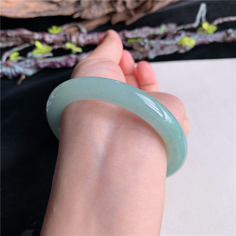 7月新品 鸿玉翡翠55圈口冰糯种晴水底圆条玉手镯女款正品5J60715