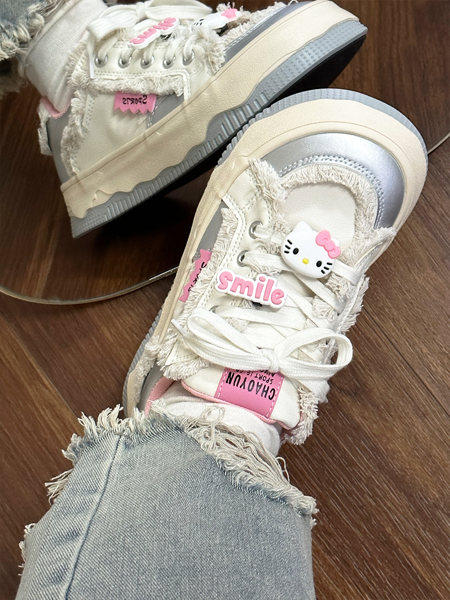 单鞋甜美卡通平底原创小白鞋