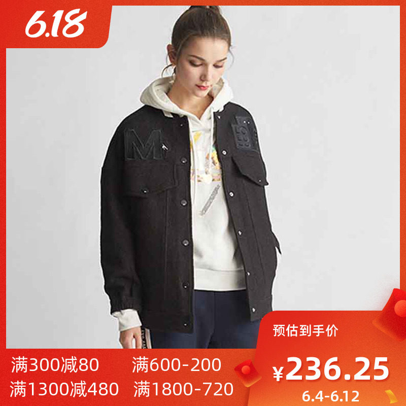 艾格春秋季女装时尚百搭印花字母纽扣纯色休闲短牛仔外套 Y825