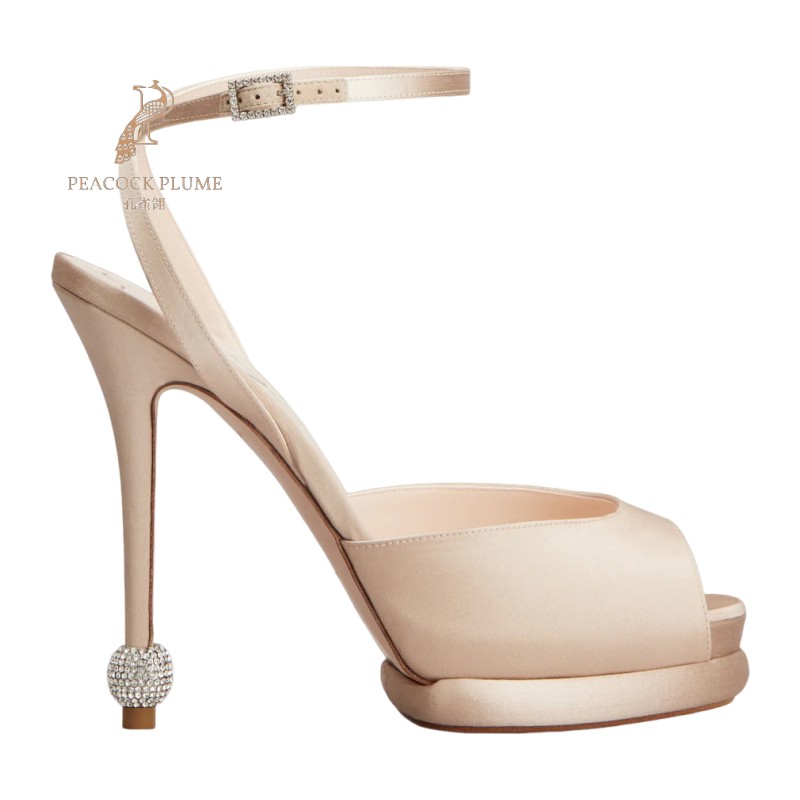 RogerVivier/罗杰维维亚女士凉鞋缎面圆柱高跟水晶搭扣脚踝带新款