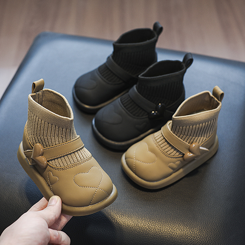 女宝宝秋冬季加绒小皮靴袜子鞋