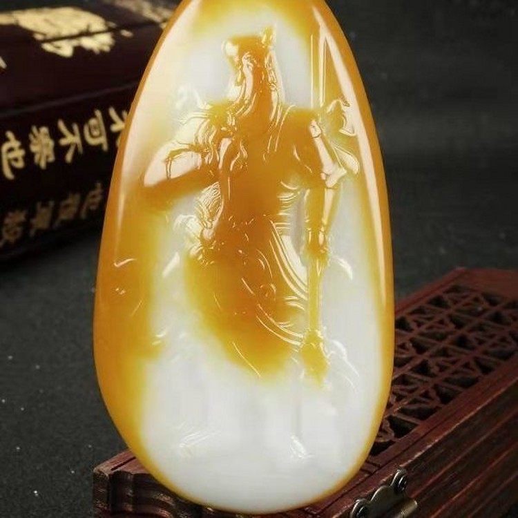 新疆和田玉关二爷吊坠